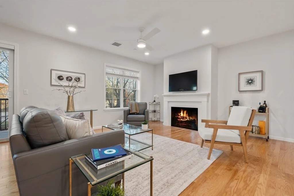Photo of Unit 5211 at 50 Coppersmith Way