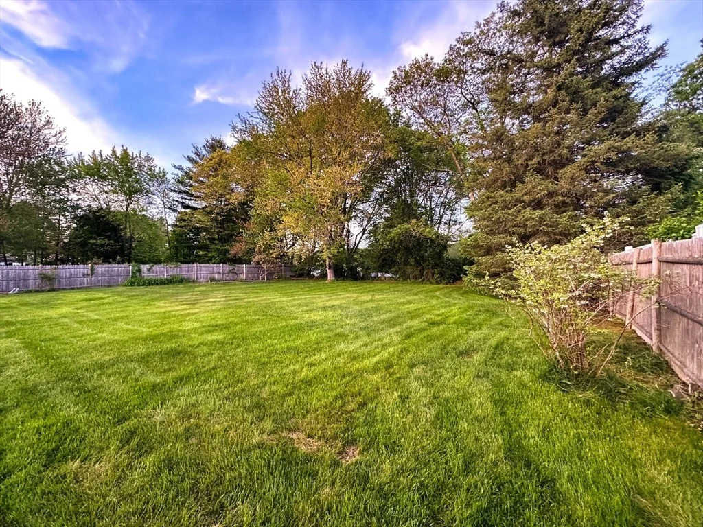 Photo of 35 Sevoian Dr
