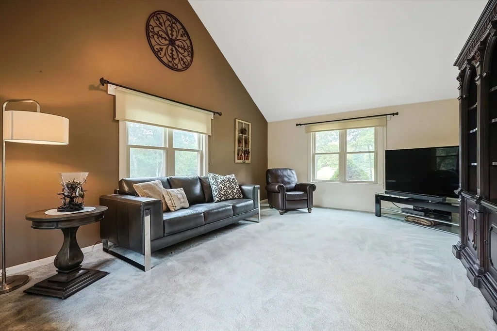 Photo of 65 Benjamin Day Dr.
