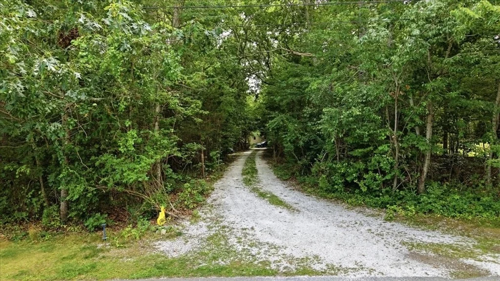 Photo of 1746E Drift Rd