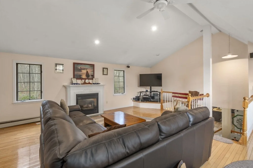 Photo of 25 Briar Dr