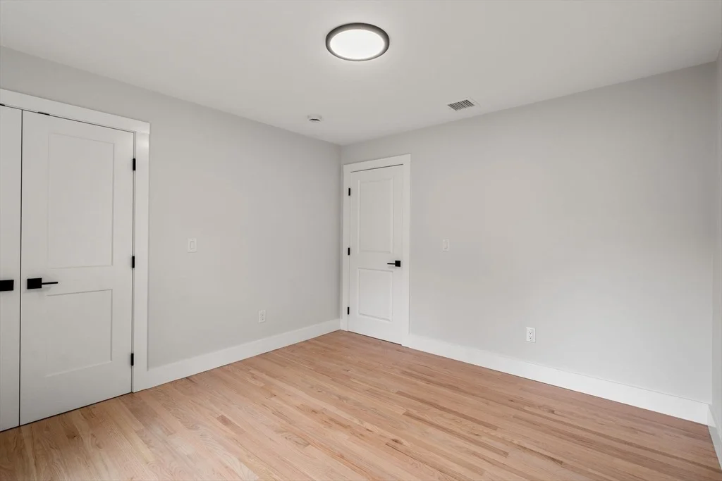 Photo of 19 Whitehorse Rd