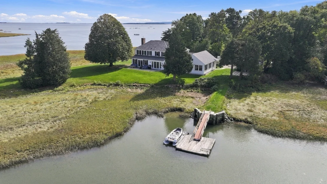 Photo of 44 River Ln