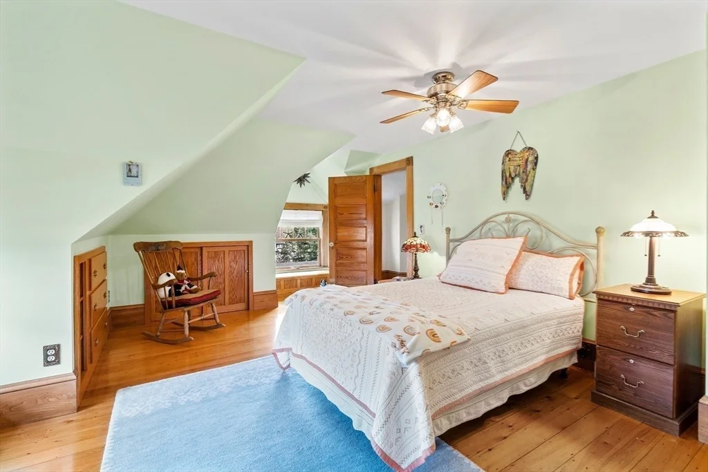 Photo of 9 White Ave