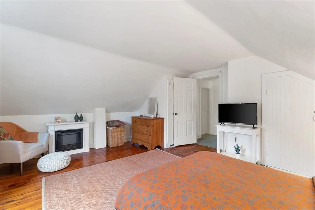 Photo of 21 Roundy St.