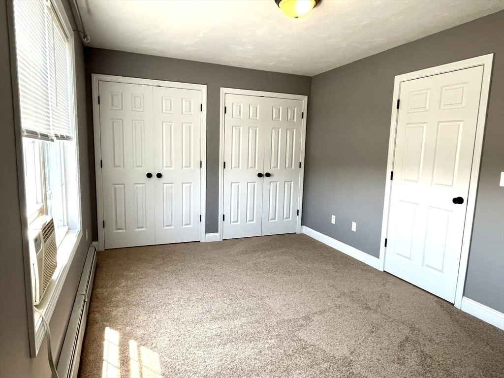 Photo of 1434 Main St