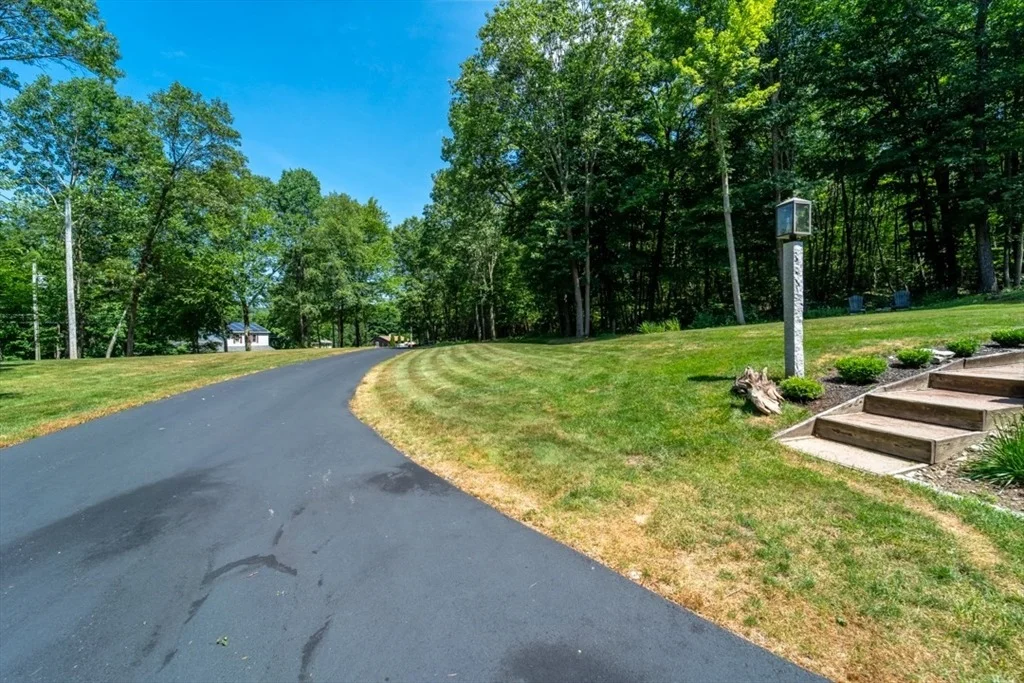 Photo of 140 Sutton Rd