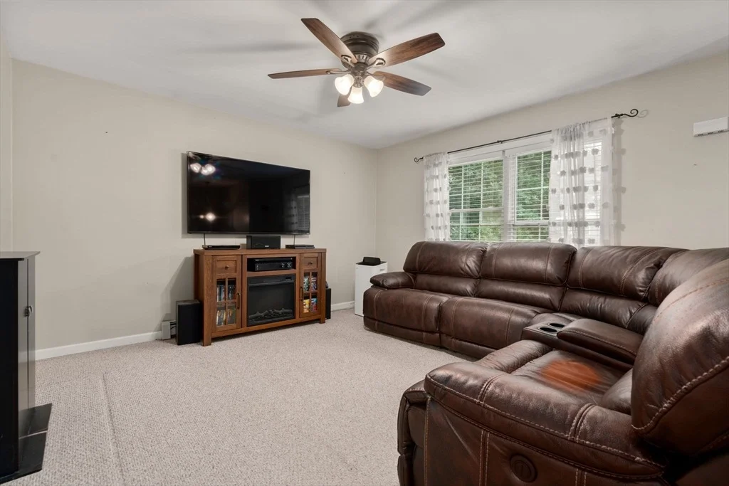 Photo of 12 Charlton Rd