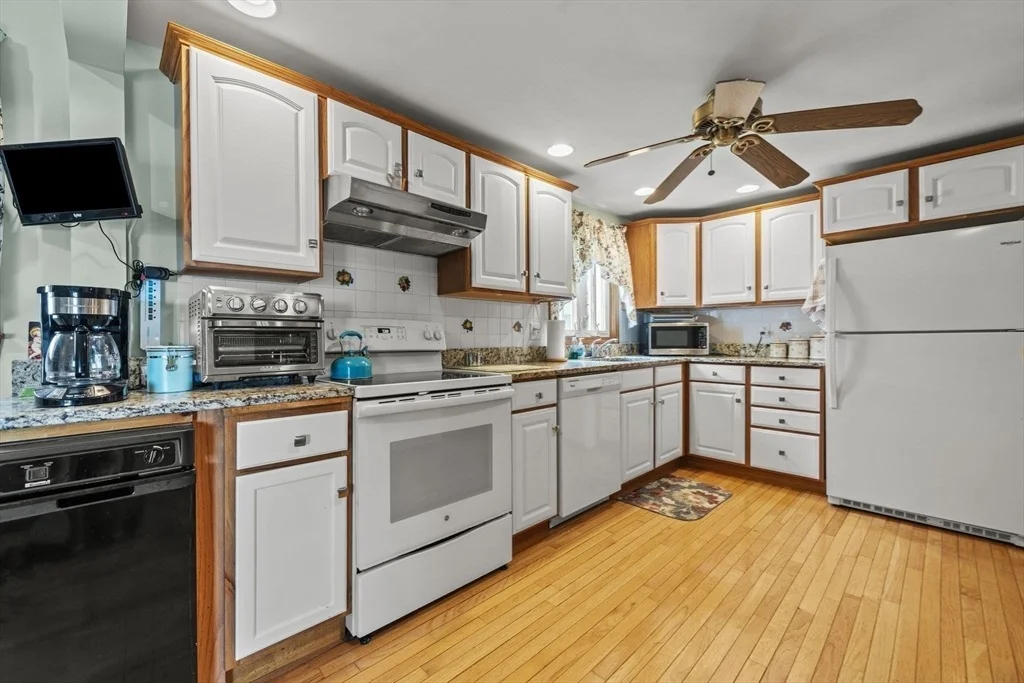 Photo of 14 Richard Cir