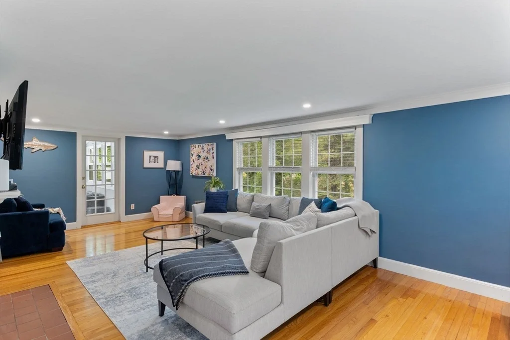 Photo of 10 Forrest Rd