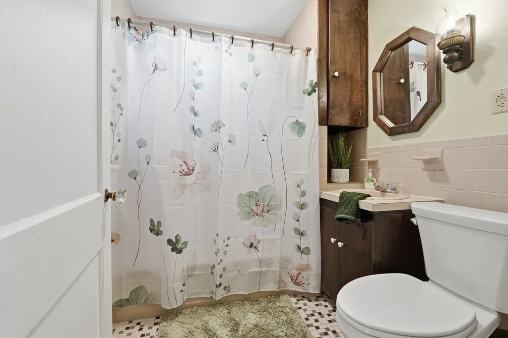 Photo of 11 Wildrose Avenue