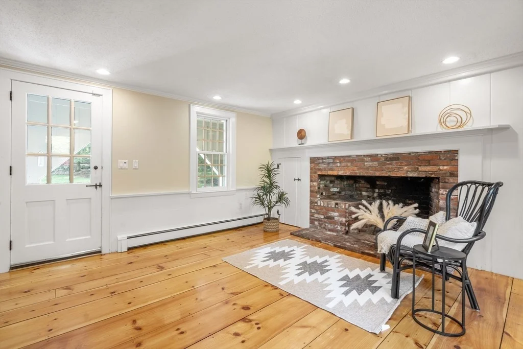 Photo of 371 Willis Road