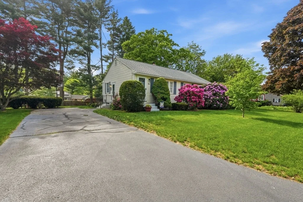 Photo of 28 Northway Dr