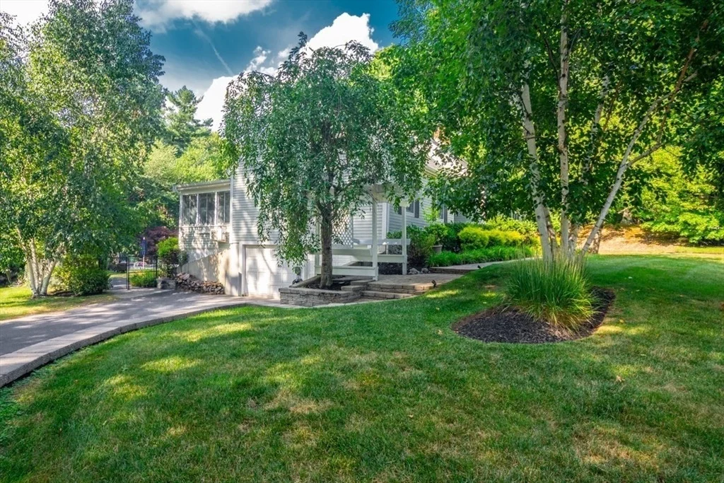 Photo of 37 Spruce Rd
