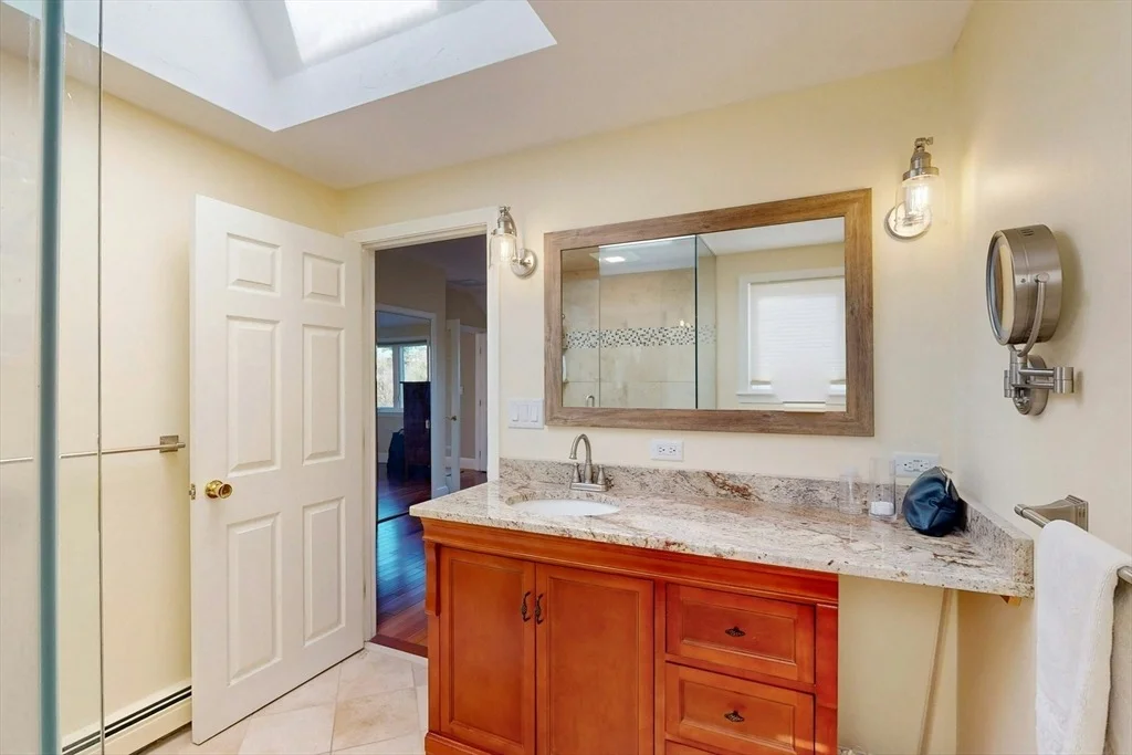 Photo of 14 Baltzer Dr