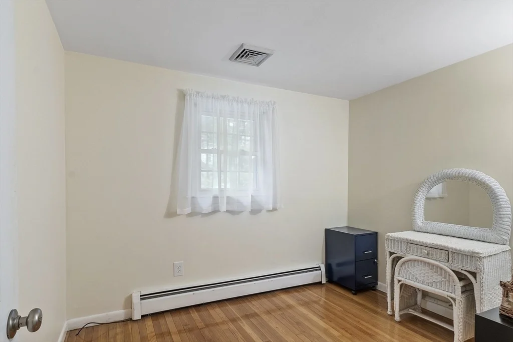 Photo of 93 Fowler Rd