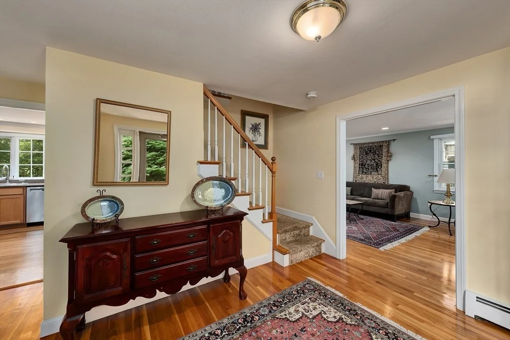 Photo of 76 Parsonage Ln