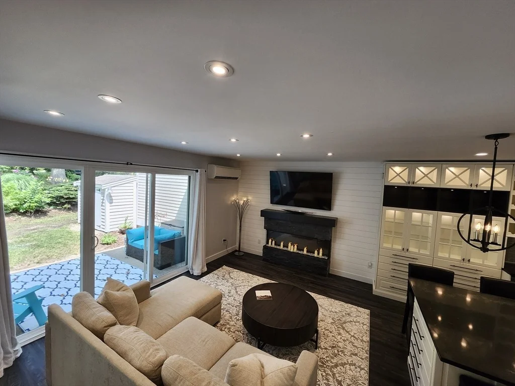 Photo of Unit 3 at 3 Howland Cir