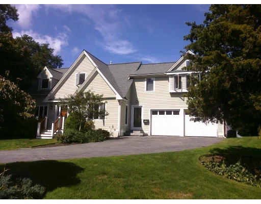 Photo of 23 Arrowhead Road