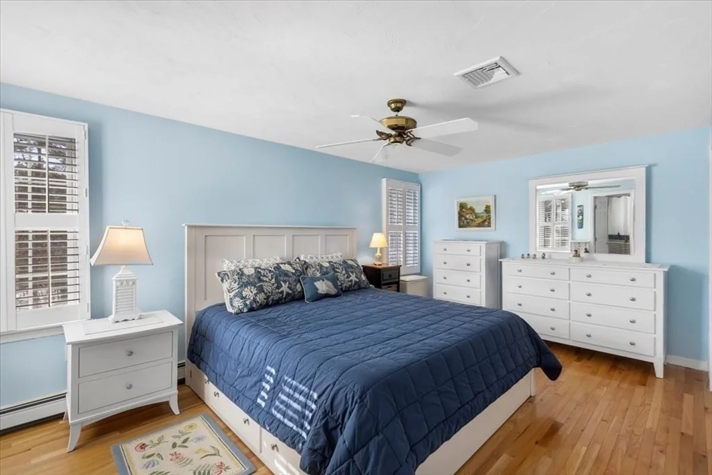 Photo of 12 Quashnet Woods Dr
