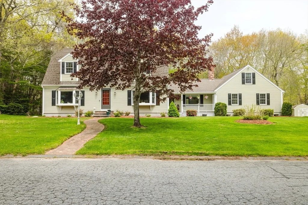 Photo of 13 Bow Dr