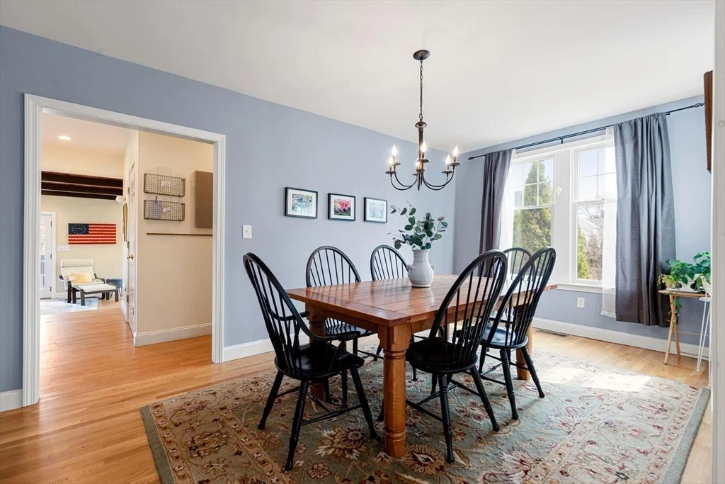 Photo of 56 Grapevine Ave