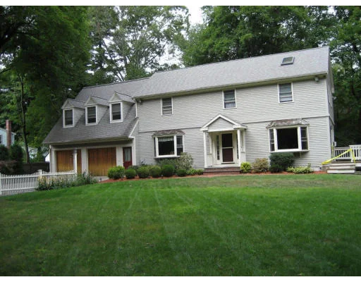 Photo of 86 Oak St.