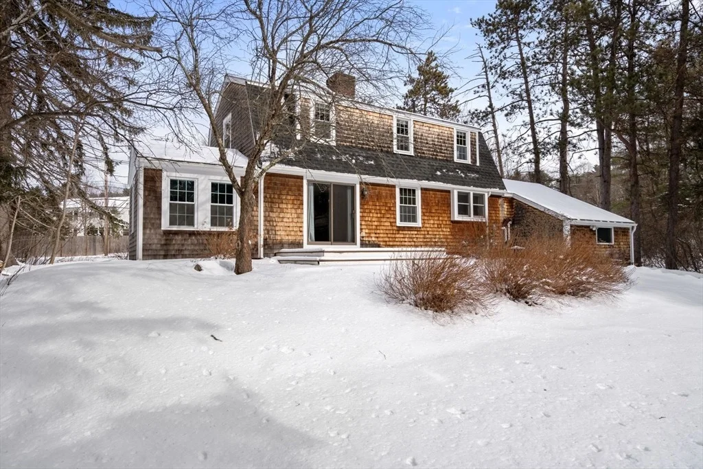 Photo of 289 Boston Post Rd