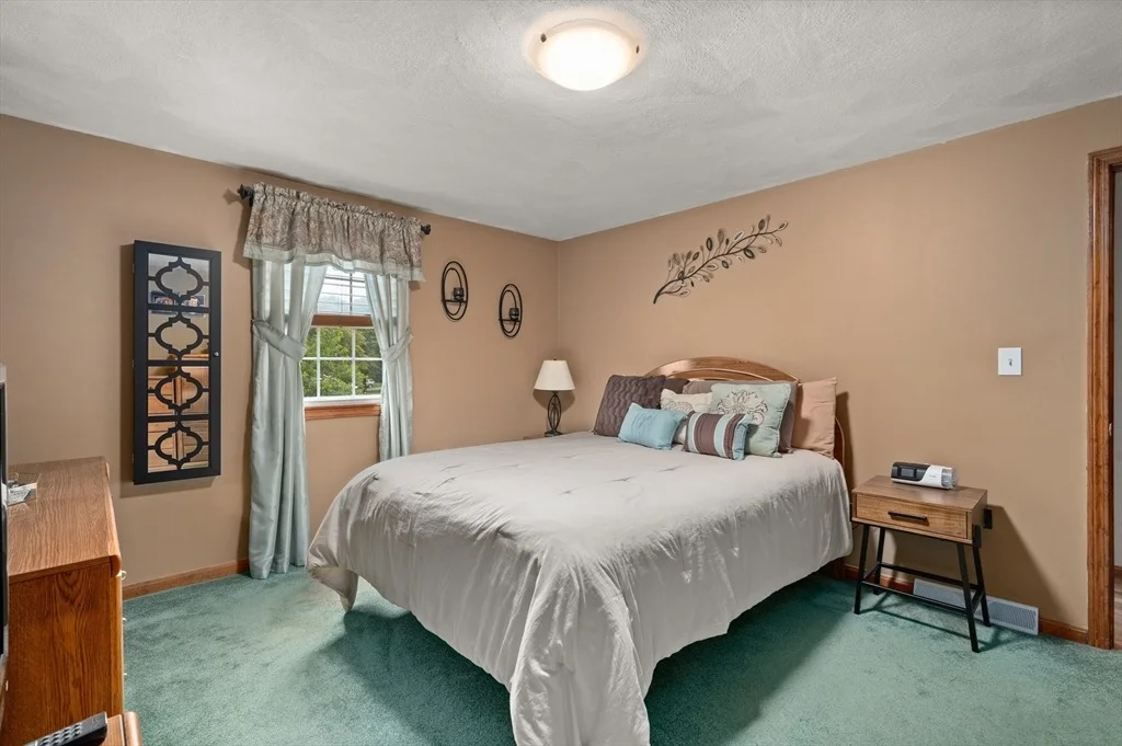 Photo of 117 Rolling Ridge Ln