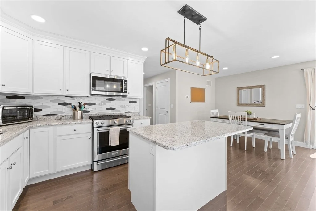 Photo of 9 Birch Dr