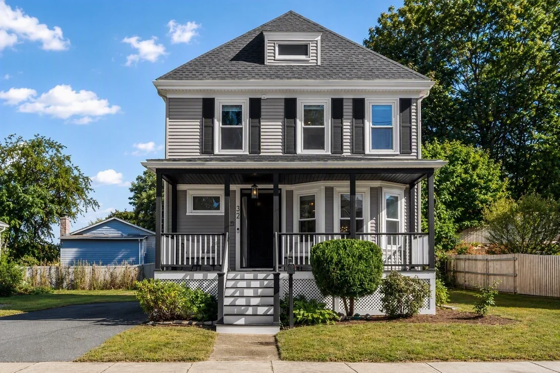 Photo of 32 Coolidge Ave