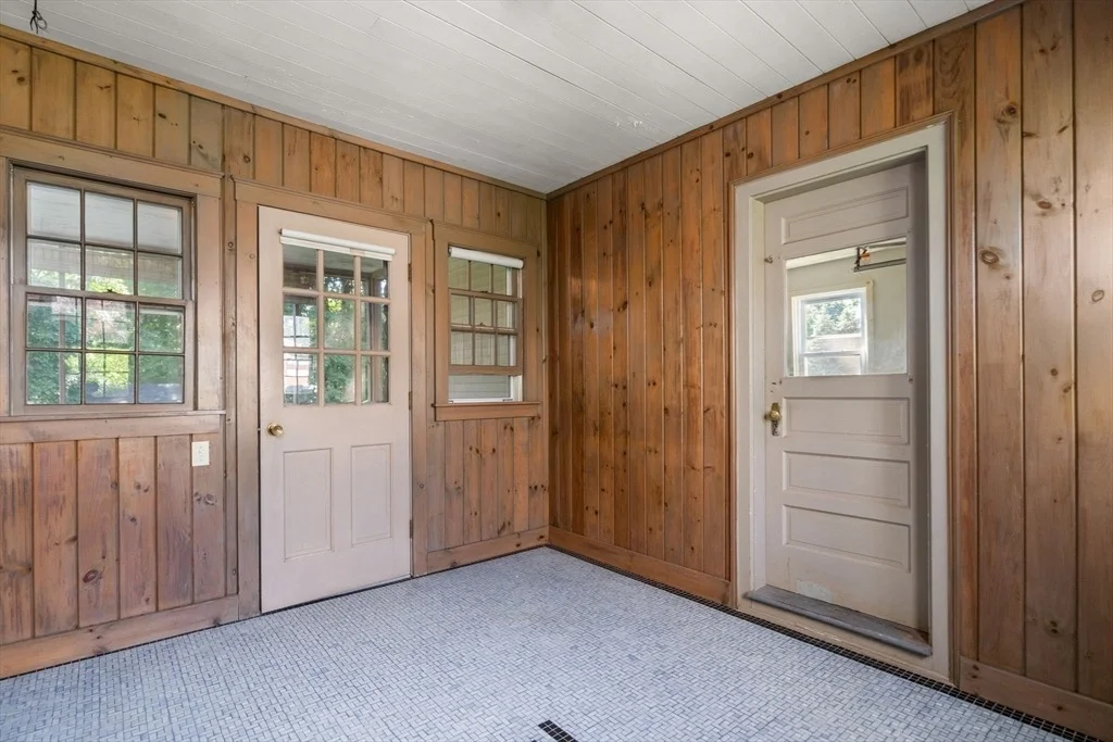 Photo of 278 Common St
