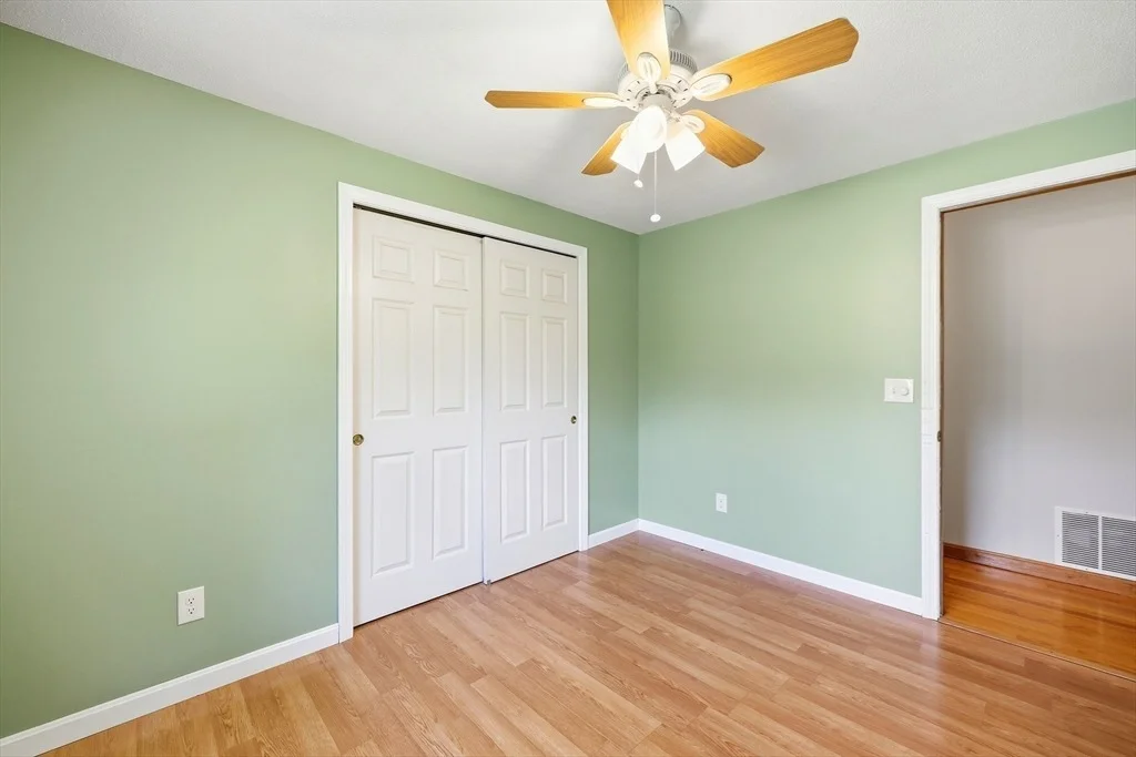 Photo of 15 Tiffany Lane