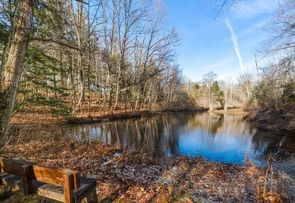 Photo of 24 Lynn Dr