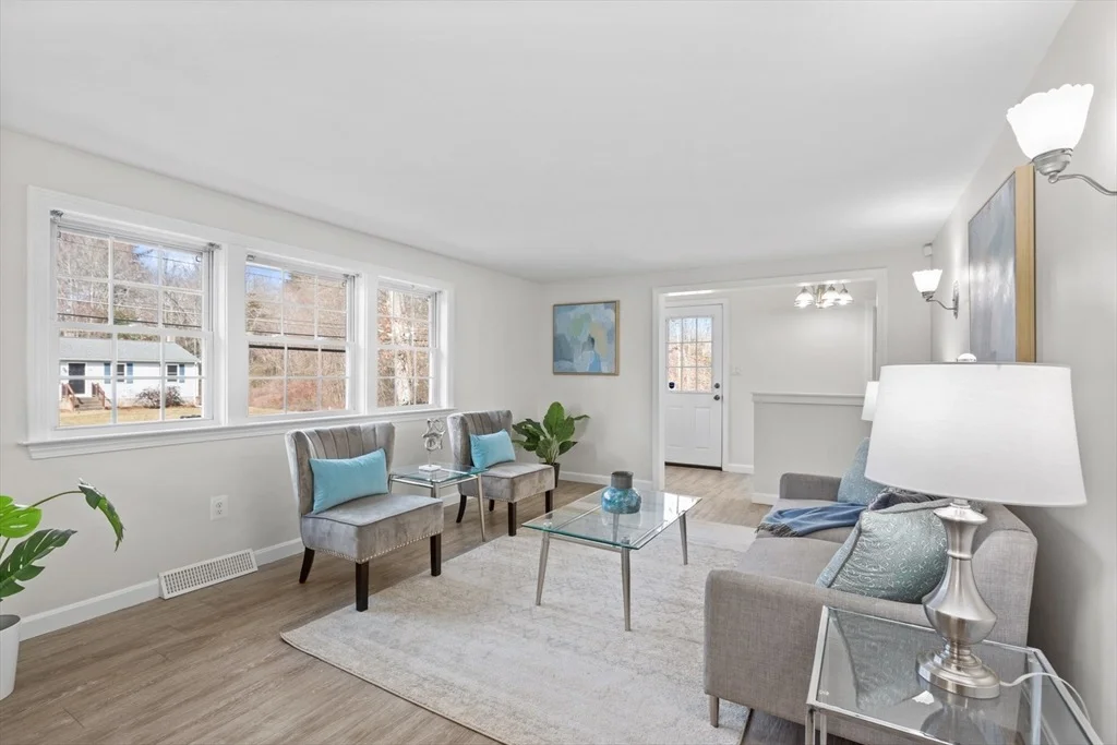 Photo of 55 Oak St