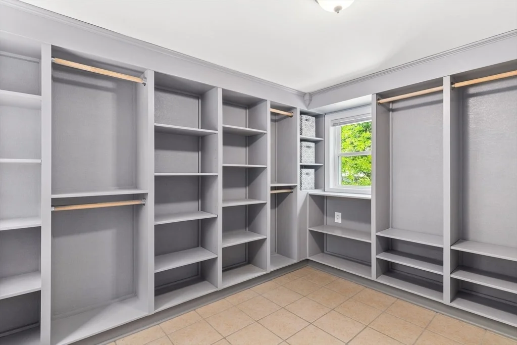 Photo of 21 Simpson Ave