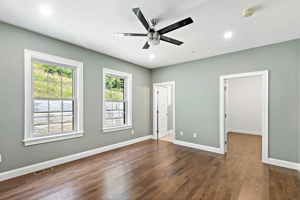 Photo of 50 Wayside Ln