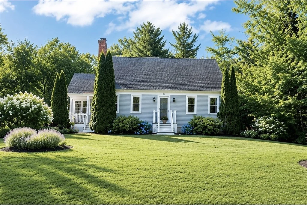 Photo of 96 Bay State Cir
