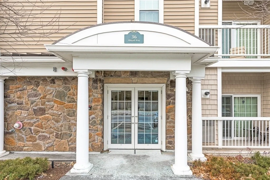 Photo of Unit 3003 at 36 Abigail Way