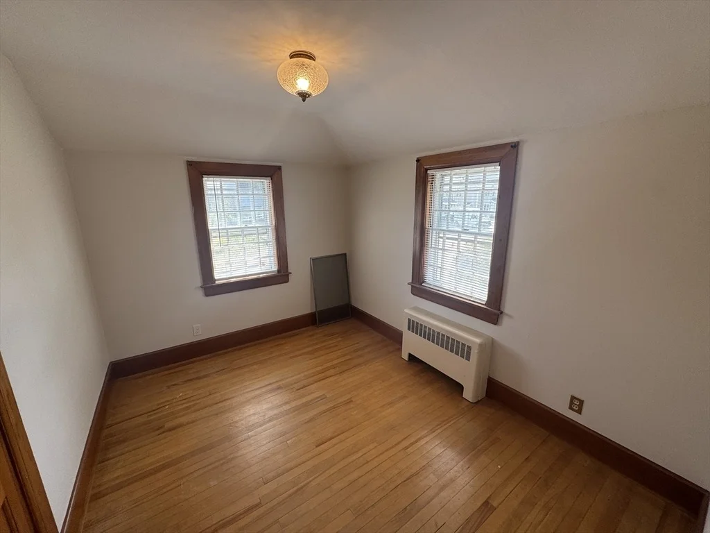 Photo of 42 Benjamin Rd