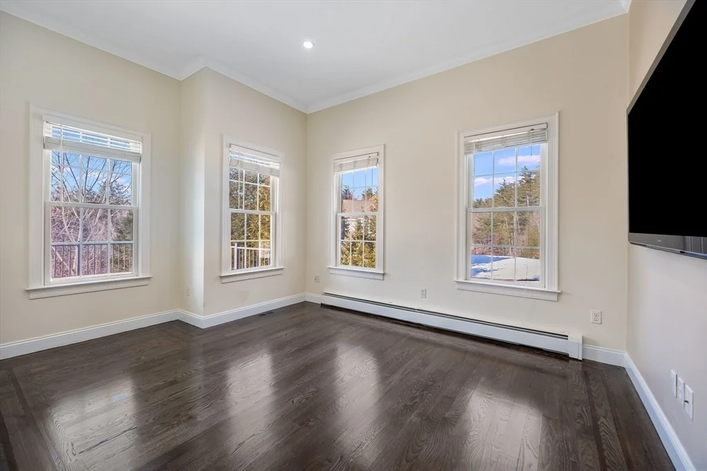 Photo of 25 Collins Rd