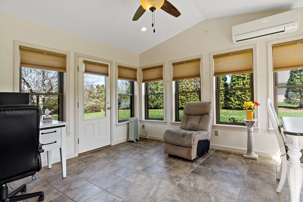 Photo of 5 Daniel Ln