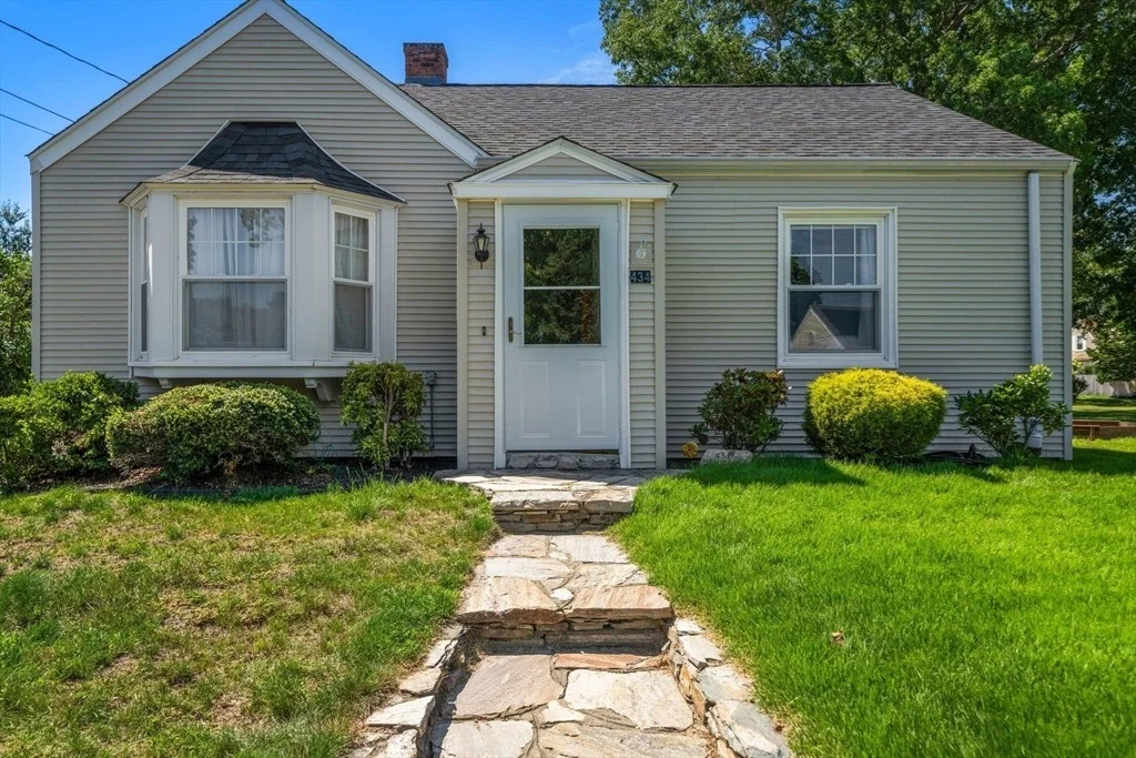 Photo of 434 Eldridge St.