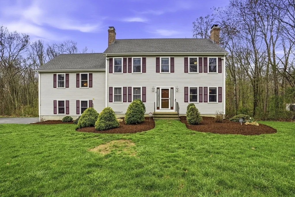 Photo of 2 Tee Jay Ln