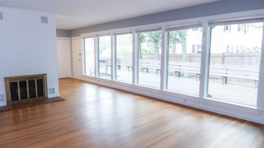 Photo of 25 Fraser Rd