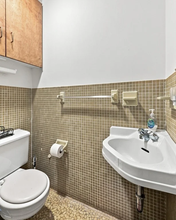 Photo of 8 Morgan Cir