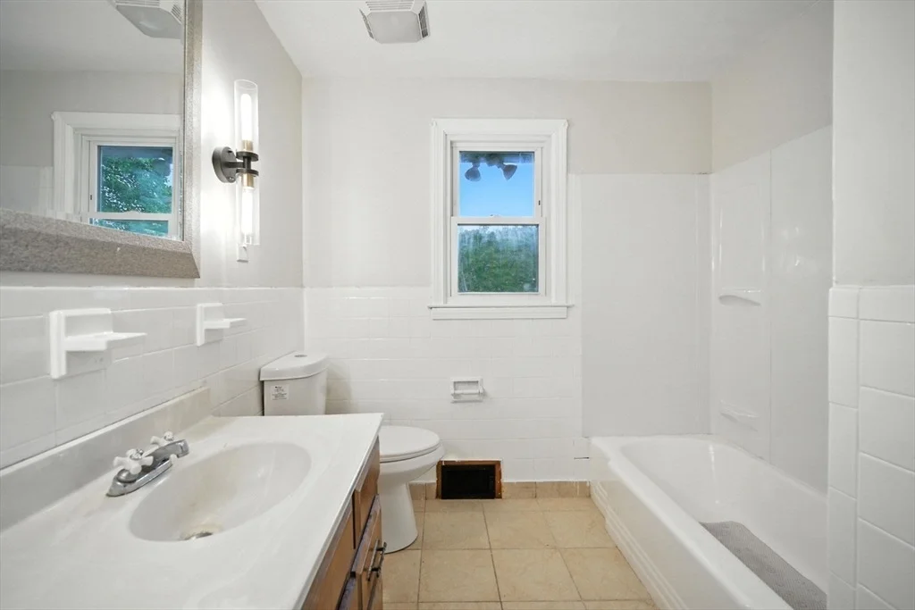 Photo of 32 Pine Hill Road