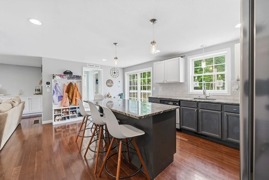Photo of 11 Eileen Avenue