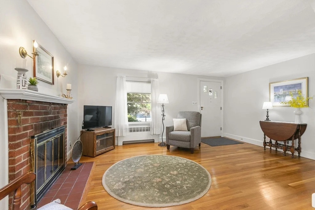 Photo of 8 Ames Street