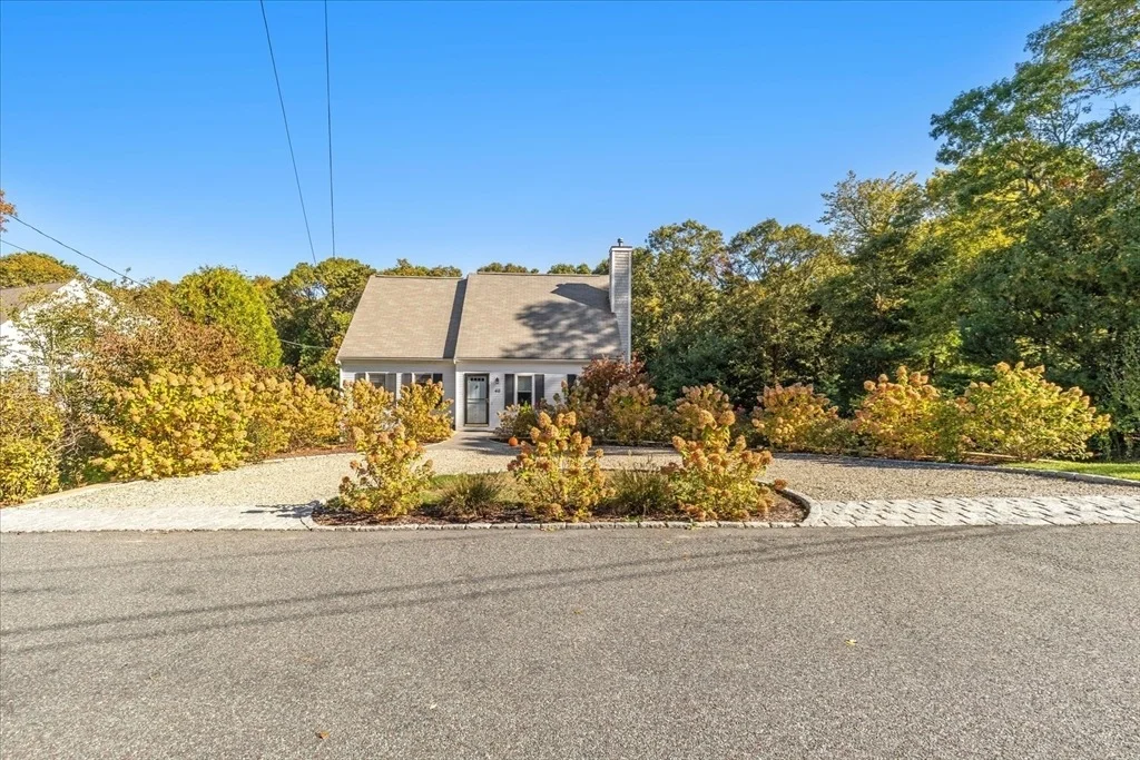 Photo of 40 Waterfield Rd